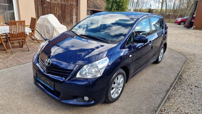TOYOTA VERSO 2.0 D-4D Sol