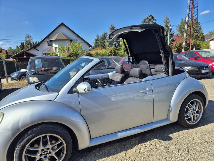 VOLKSWAGEN NEW BEETLE Cabrio 1.4