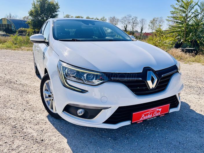 RENAULT MEGANE 1.2 TCe Intens