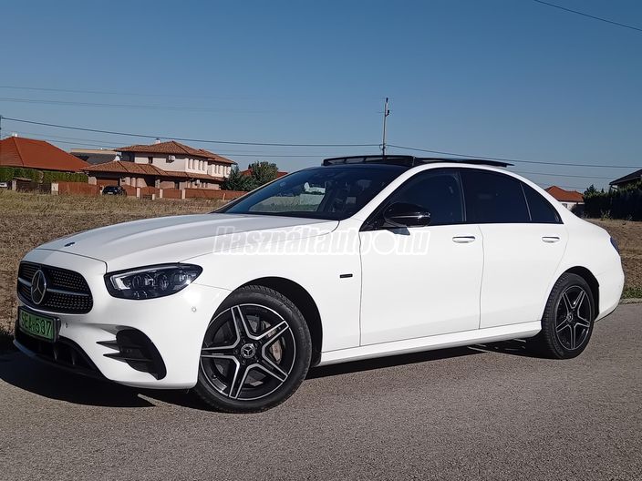 MERCEDES-BENZ E 300 de 4Matic 9G-TRONIC Plug-in hybrid