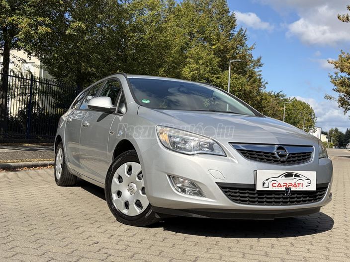 OPEL ASTRA J Sports Tourer 1.4 Cosmo