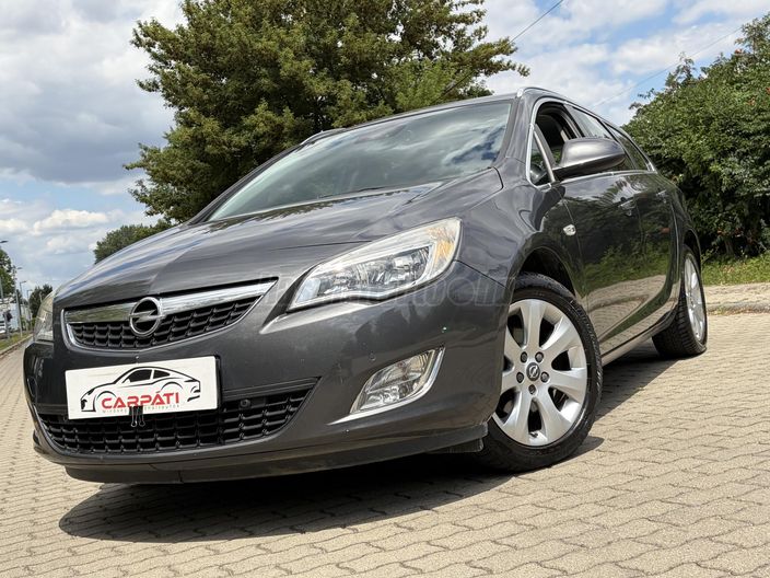 OPEL ASTRA J Sports Tourer 1.7 CDTI Cosmo