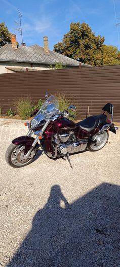 SUZUKI VZR 1800M
