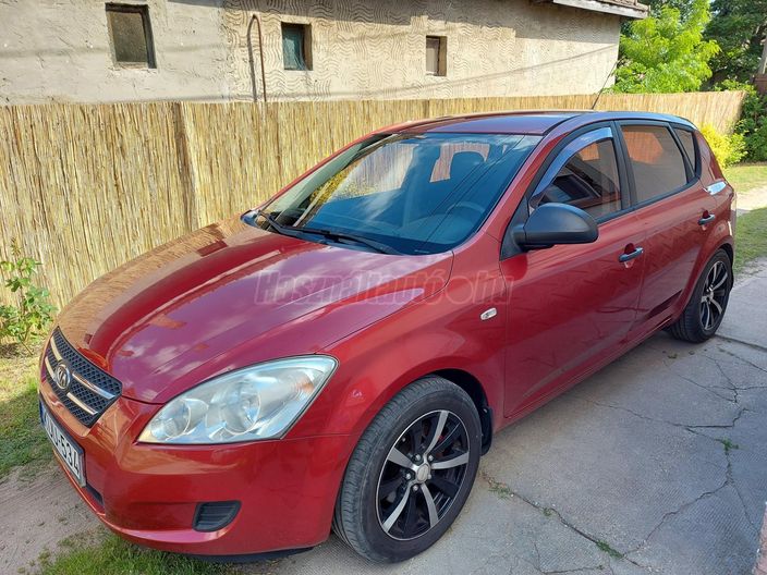 KIA CEE'D 1.4 EX Limited