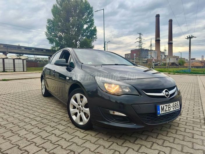 OPEL ASTRA J 1.7 CDTI Start-Stop Enjoy