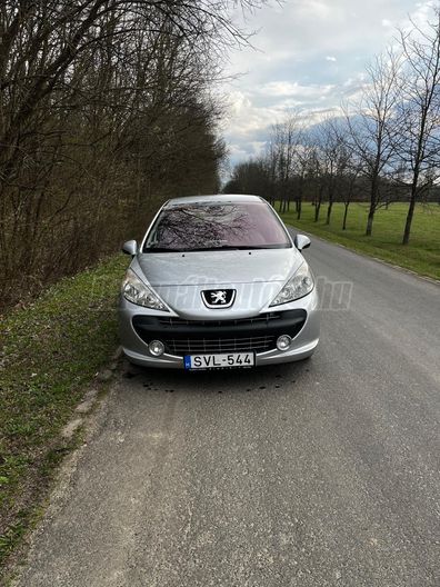 PEUGEOT 207 1.4 Trendy