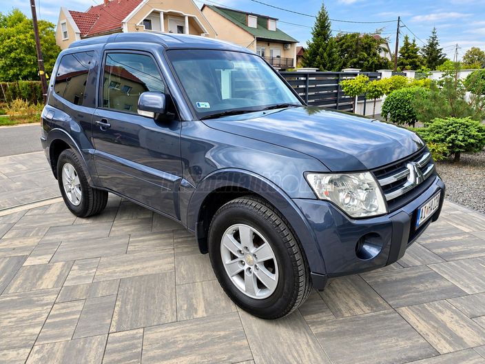 MITSUBISHI PAJERO 3.2 DI-DC Intense (Automata)