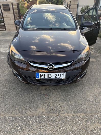 OPEL ASTRA J Sports Tourer 1.7 CDTI Enjoy