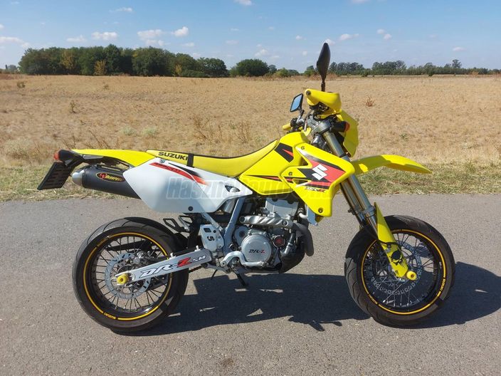 SUZUKI DR-Z 400