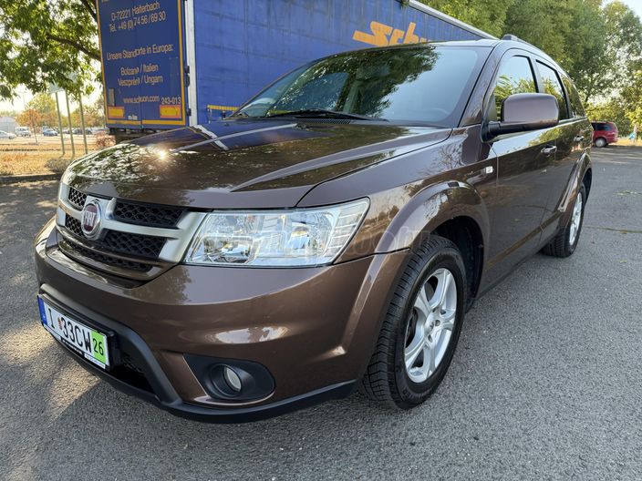 FIAT FREEMONT 2.0 Mjet Urban (7 személyes )