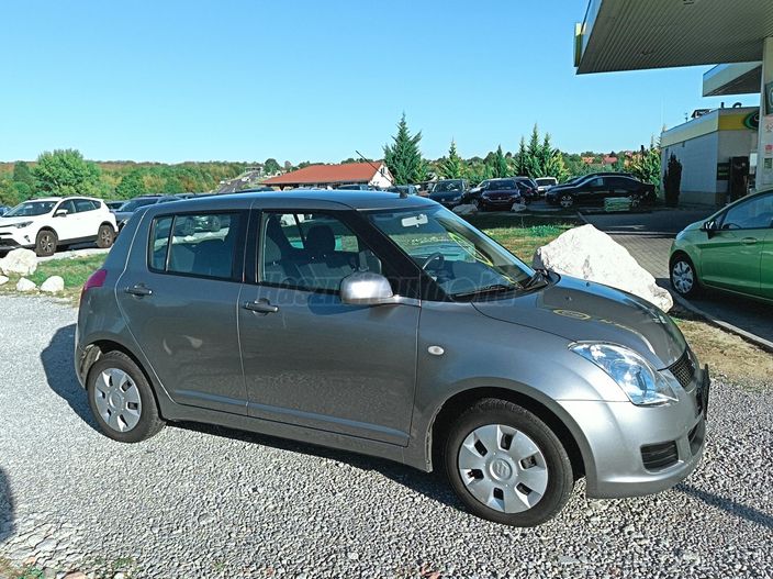 SUZUKI SWIFT 1.3 GLX CD AC