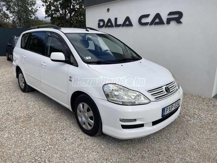 TOYOTA YARIS 1.0