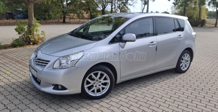 TOYOTA VERSO 2.0 D-4D Sol