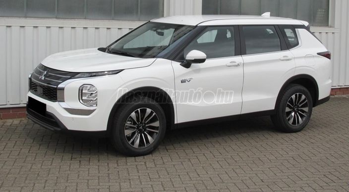 MITSUBISHI OUTLANDER 2.4 PHEV Inform 4WD CVT