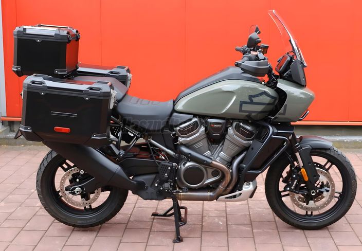 HARLEY-DAVIDSON PAN AMERICA SPECIAL