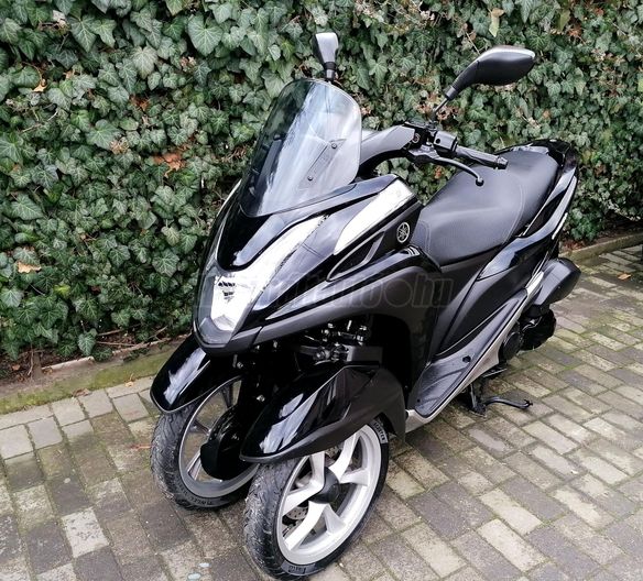 YAMAHA TRICITY 125