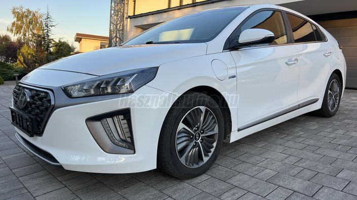 HYUNDAI IONIQ plug-in 1.6 GDi Premium DCT