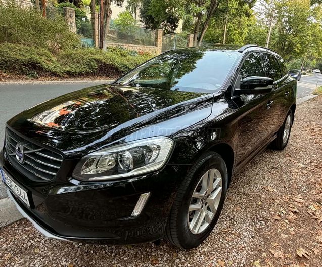 VOLVO XC60 2.4 D [D4] Momentum Geartronic
