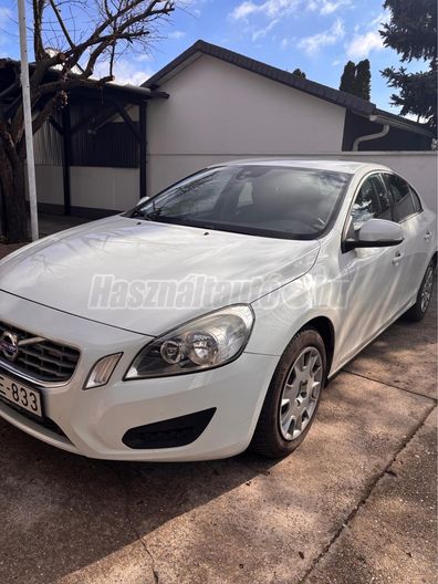 VOLVO S60 1.6 D [D2] Kinetic Powershift