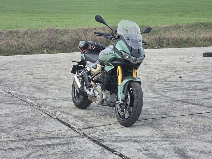 MOTO GUZZI V100