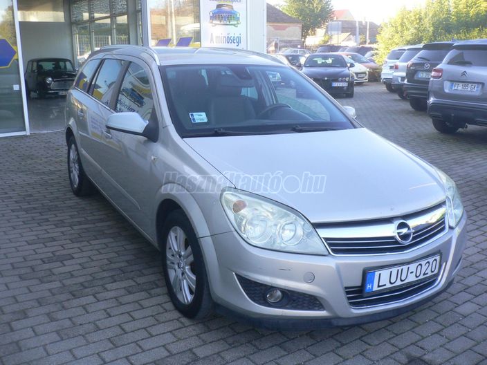OPEL ASTRA H Caravan 1.7 CDTI Cosmo