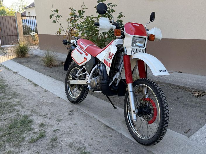 YAMAHA DT 125
