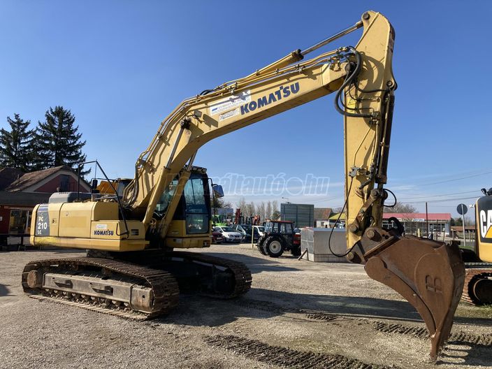 KOMATSU PC210 22 TONNÁS LÁNCOS KOTRÓ KLÍMÁVAL