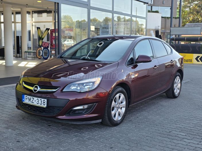 OPEL ASTRA J Sedan 1.6 Enjoy EURO6