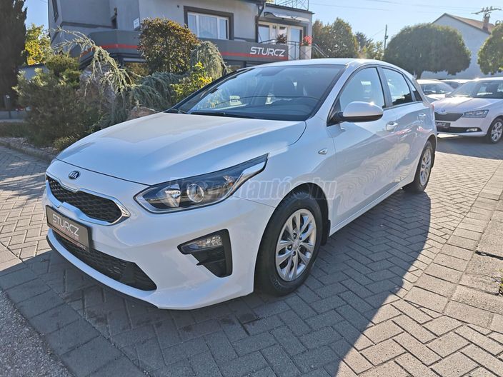 KIA CEE'D Ceed 1.6 CRDi HP Hybrid Bronze