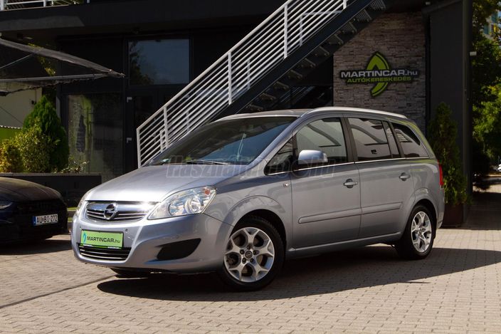 www.martincar.hu további 83 db Extra HD fénykép a ZAFIRA minden apró részletéről !!