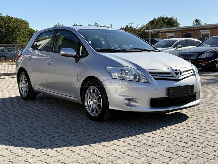 TOYOTA AURIS 1.33 Active ECO