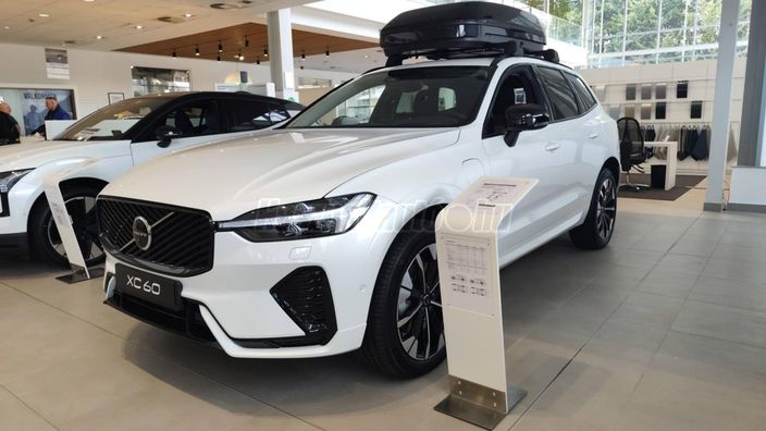 VOLVO XC60 2.0 [T6] Ultra Dark AWD Geartronic