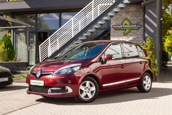 www.martincar.hu további 82 db Extra HD fénykép a RENAULT minden apró részletéről !!