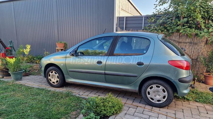 PEUGEOT 206 1.1 Presence