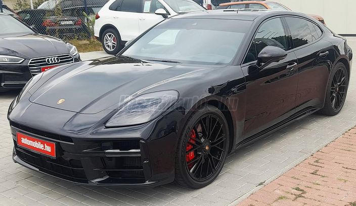 PORSCHE PANAMERA GTS PDK