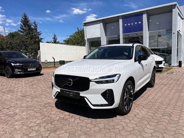 VOLVO XC60 2.0 [B5] MHEV Ultra Dark AWD Geartronic