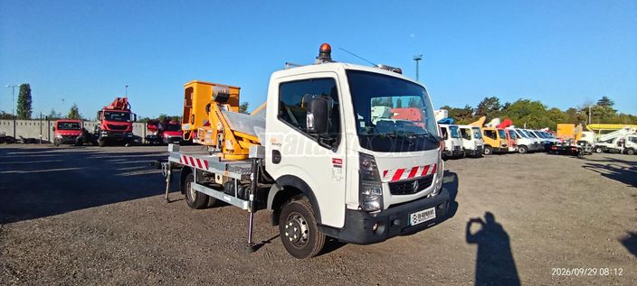 RENAULT MAXITY