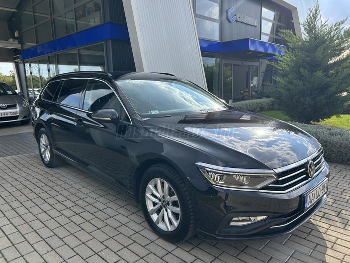 VOLKSWAGEN PASSAT VIII Variant 2.0 TDI SCR Business DSG
