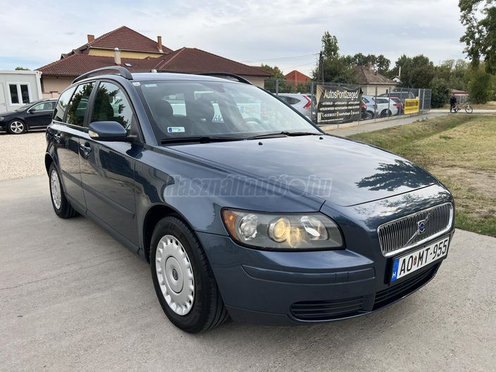 VOLVO V50 1.6 D Kinetic