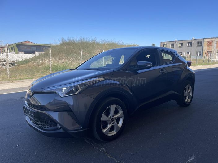 TOYOTA C-HR 1.2T Dynamic Comfort LED