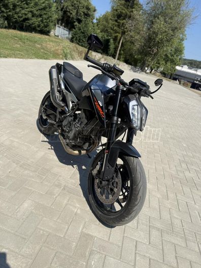KTM 790 DUKE
