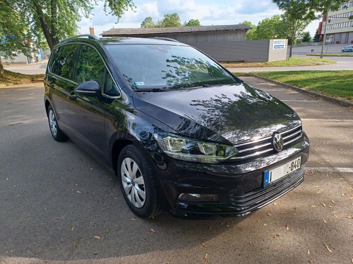 VOLKSWAGEN TOURAN 1.5 TSI ACT Comfortline [7 személy]