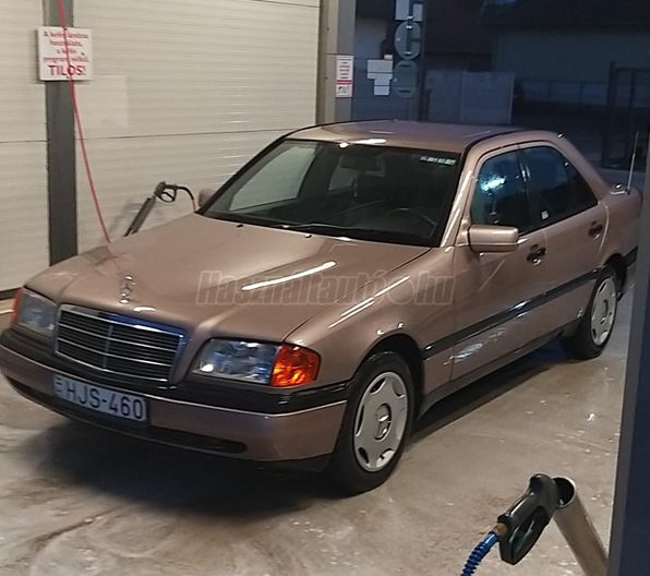 MERCEDES-BENZ C 180 Classic