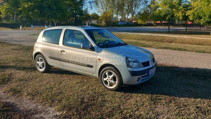 RENAULT CLIO 1.2 Access