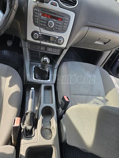 FORD FOCUS 1.8 TDCi Trend