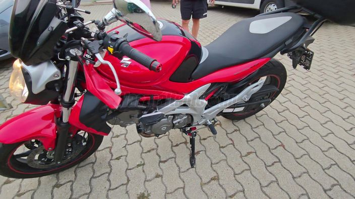SUZUKI SFV