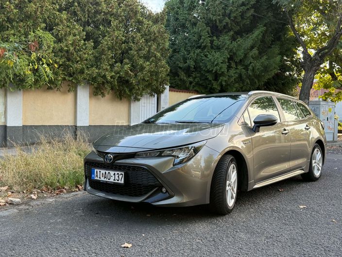TOYOTA COROLLA 1.8 Hybrid Comfort Tech e-CVT