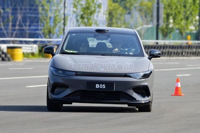 LEAPMOTOR B05 67,1kWh Design