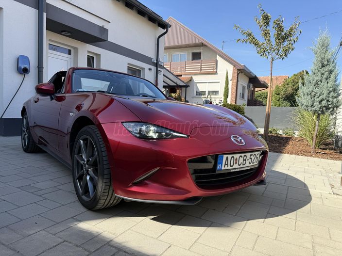 MAZDA MX-5 RF 2.0i G160 Revolution Top