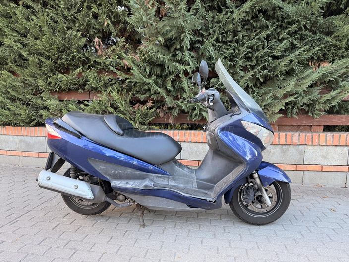 SUZUKI UH 200 BURGMAN